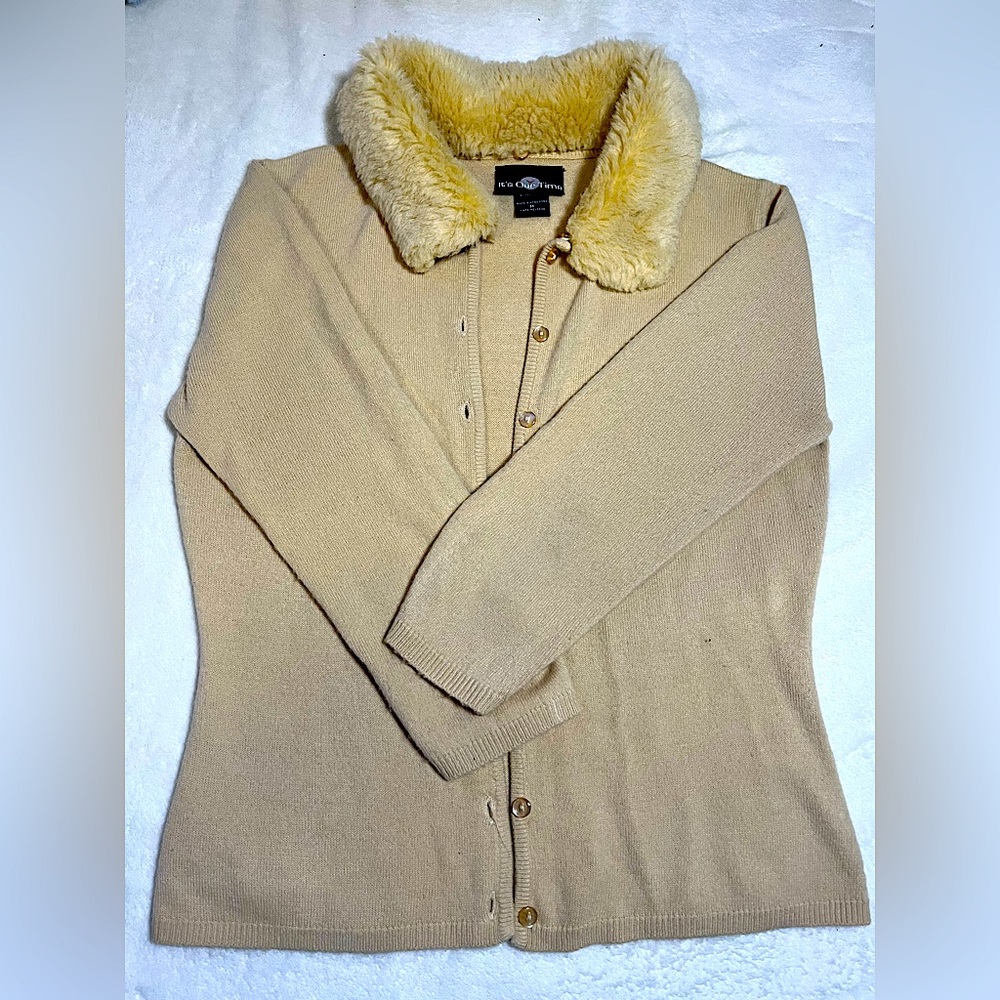 Light Cardigan with Faux Fur Collar Made By It’s Our Time Size Medium